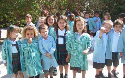 L@s alumn@s de infantil han celebrado la merienda de Pascua en el colegio.