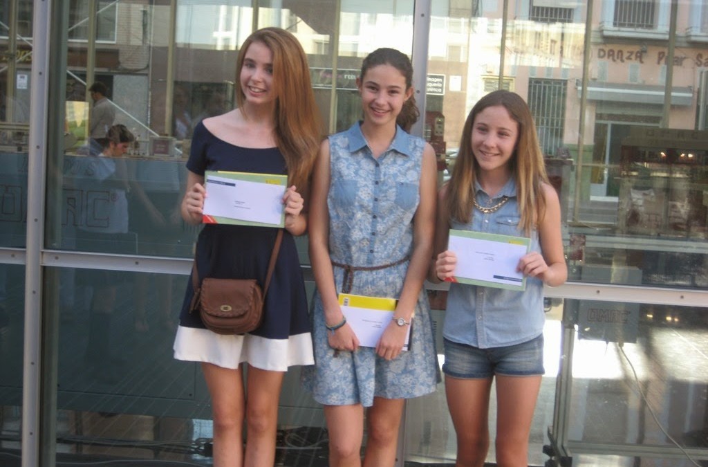 Tres alumnas del colegio ganan los tres primeros premios del XXII Certamen Escolar de Narrativa Curta en Valencià