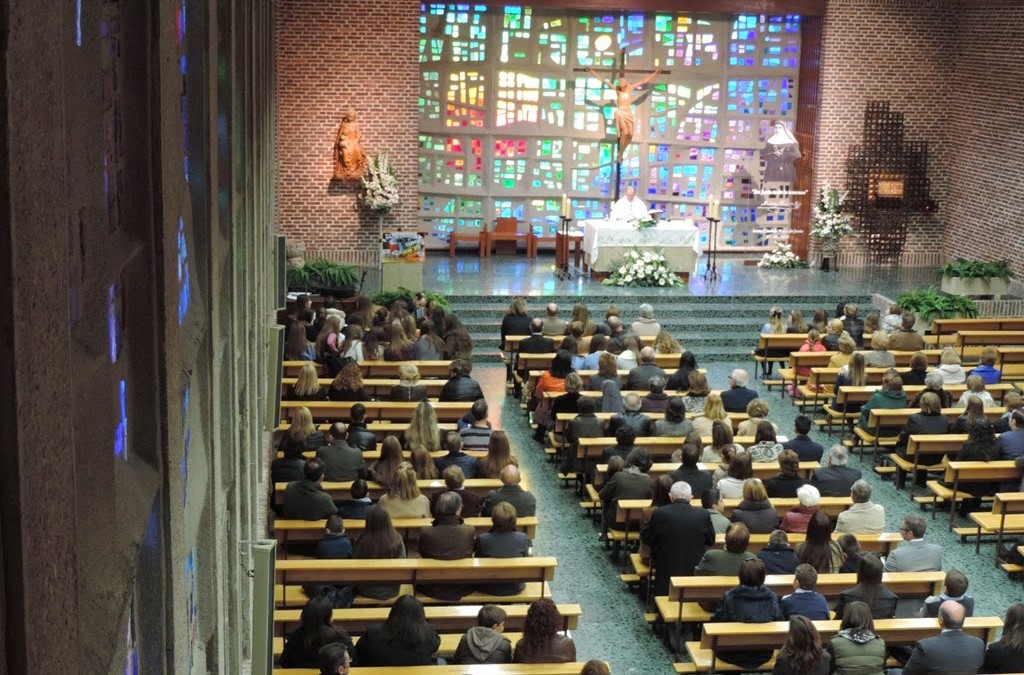 Eucaristía en honor a la Virgen Inmaculada